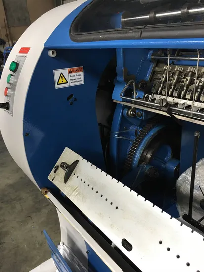 Halbautomatische Buchnähmaschine für Notizbuchfaden Buchfaden Nähmaschine pictures & photos