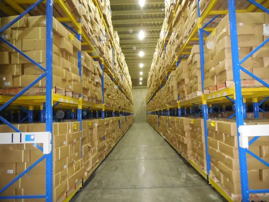 Sistema di scaffalature mobili motorizzate per stoccaggio utilizzato nel sistema di scaffalature industriali per pallet in magazzino pictures & photos
