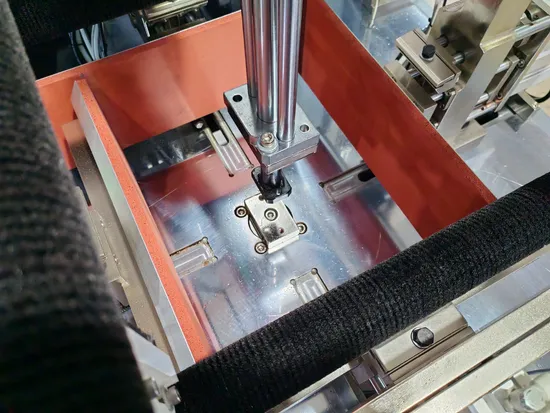 Jx-540 Kartonagenformmaschine Steifboxenherstellungsmaschine pictures & photos