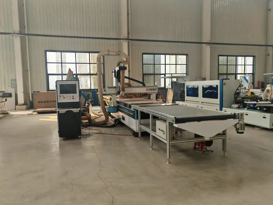 โต๊ะโหลดและปล่อยอัตโนมัติ เครื่องจักร CNC สำหรับงานไม้แบบเนสติ้ง pictures & photos