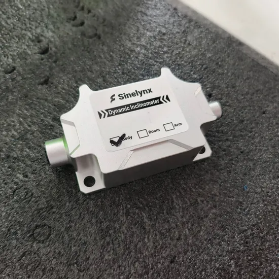 Le contrôle de machine RTK de précision améliore les performances des dispositifs de système de creusement GPS RTK pictures & photos