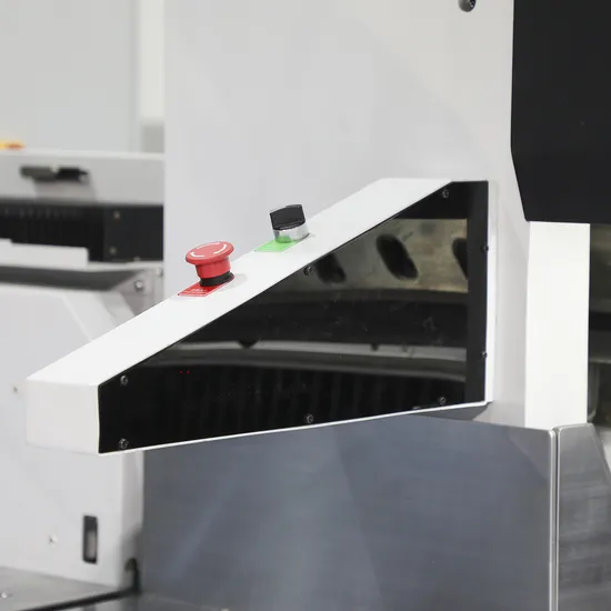Kolay Kullanımlı Otomatik Kağıt Kesme Makinesi Akıllı Program Kontrolü Kağıt Kesme Guillotine Makinesi pictures & photos
