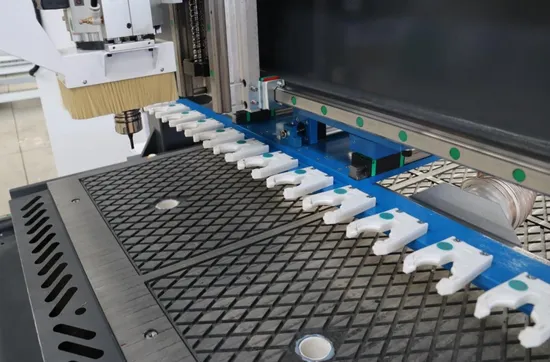1325 Atc Numerieke Controle Router Ondersteunt Draadloze Bestandsoverdracht, Ontvangt Bewerkingprogramma's Zonder Gegevenskabelverbinding pictures & photos