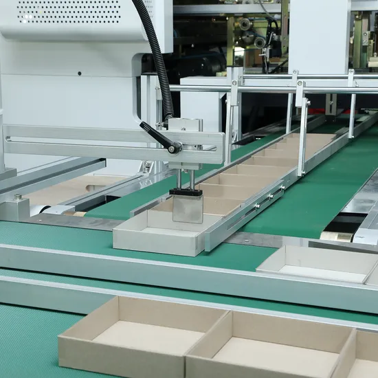 Macchina automatica per la produzione di scatole di gioielli, macchina per il coperchio e il fondo della scatola, macchina automatica per la produzione di scatole rigide doppie 2 macchina per la produzione di scatole rigide di dimensioni pictures & photos