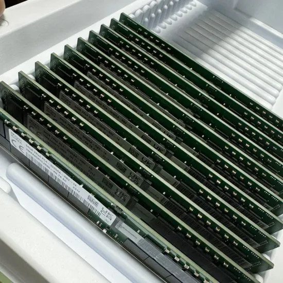 Memoria RAM de base de datos DDR4 DDR5 Módulo de memoria DIMM RAM Memoria de clase servidor construida para el despliegue en centros de datos y uso en bases de datos con integridad de datos DDR4 DDR5 RAM pictures & photos
