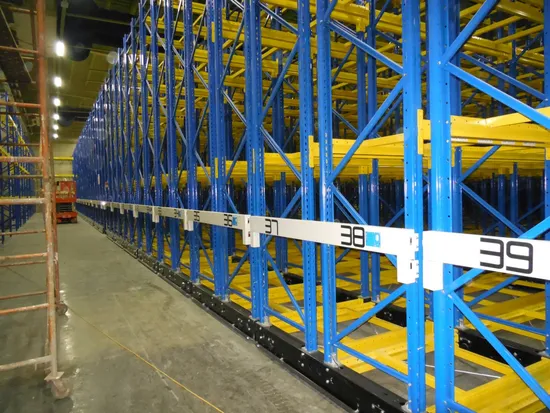 Sistema di scaffalature mobili motorizzate per stoccaggio utilizzato nel sistema di scaffalature industriali per pallet in magazzino pictures & photos