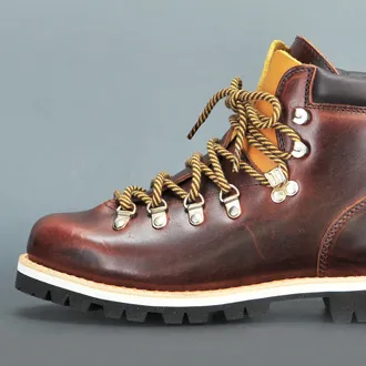 Macchina per fare occhielli per scarpe con rivetti a pulsante multifunzione semi-automatica pictures & photos