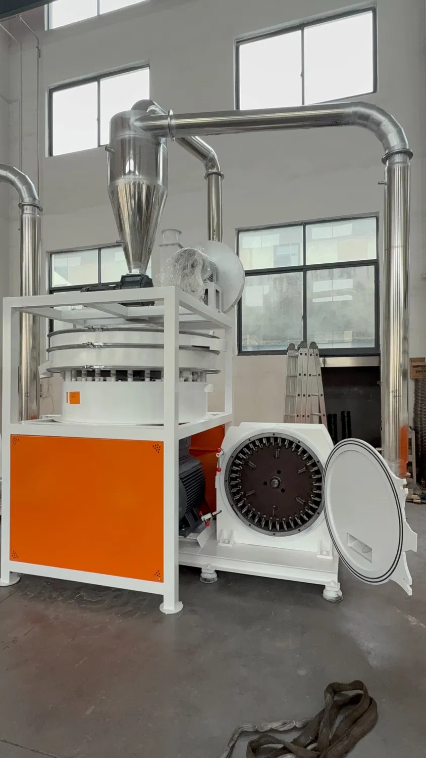 PVC-Rotor-Multifunktionszerkleinerer, Kunststoffzerkleinerungsmaschine zur Verarbeitung von PVC-Formstücken pictures & photos