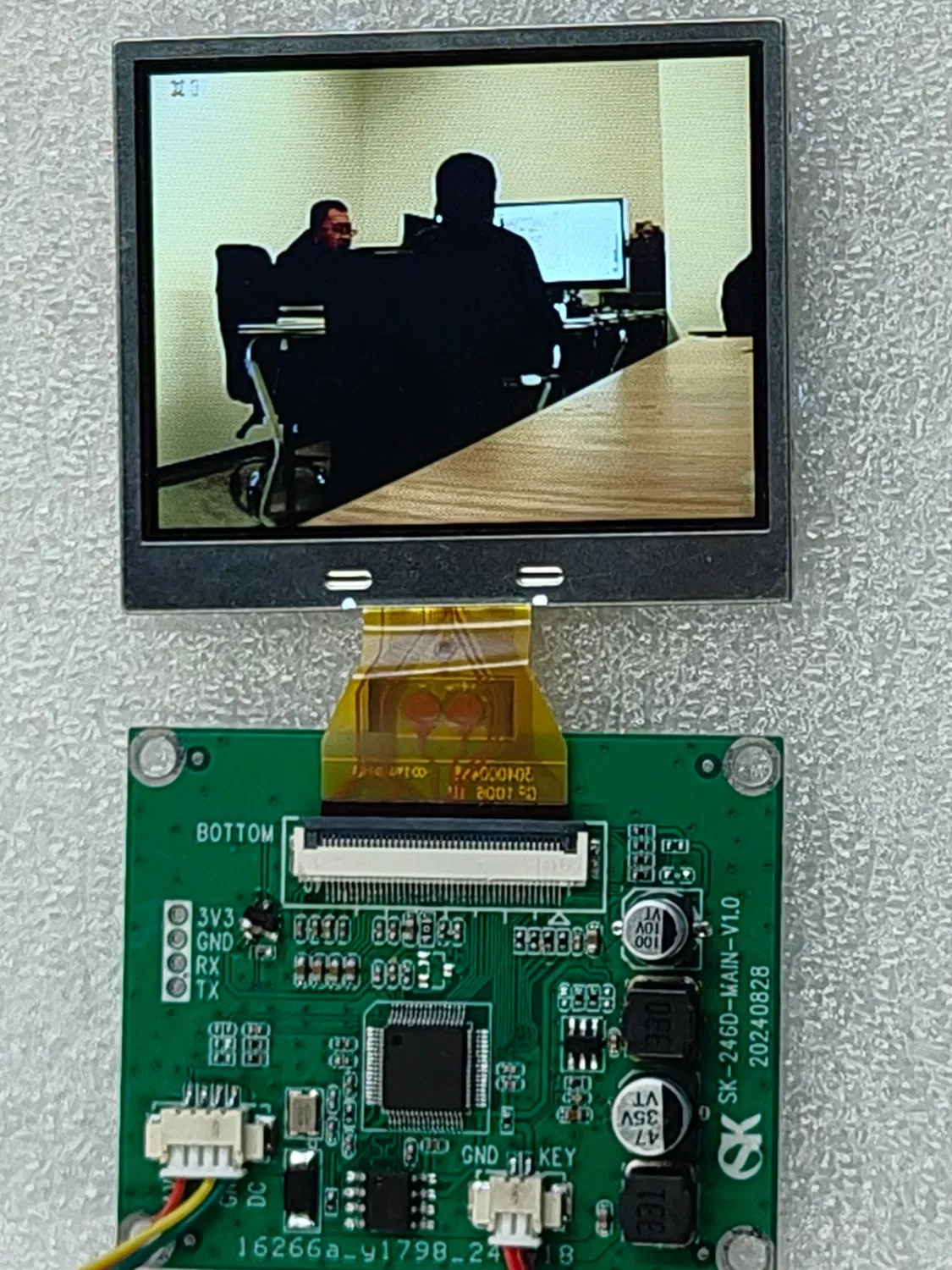 Kompaktes 2.46-Inch TFT LCD-Modul mit AV/CVBS-Eingang für Mikro-Videomaschinenmonitor, industrielle Vision und Rückfahrkamera-Modul pictures & photos