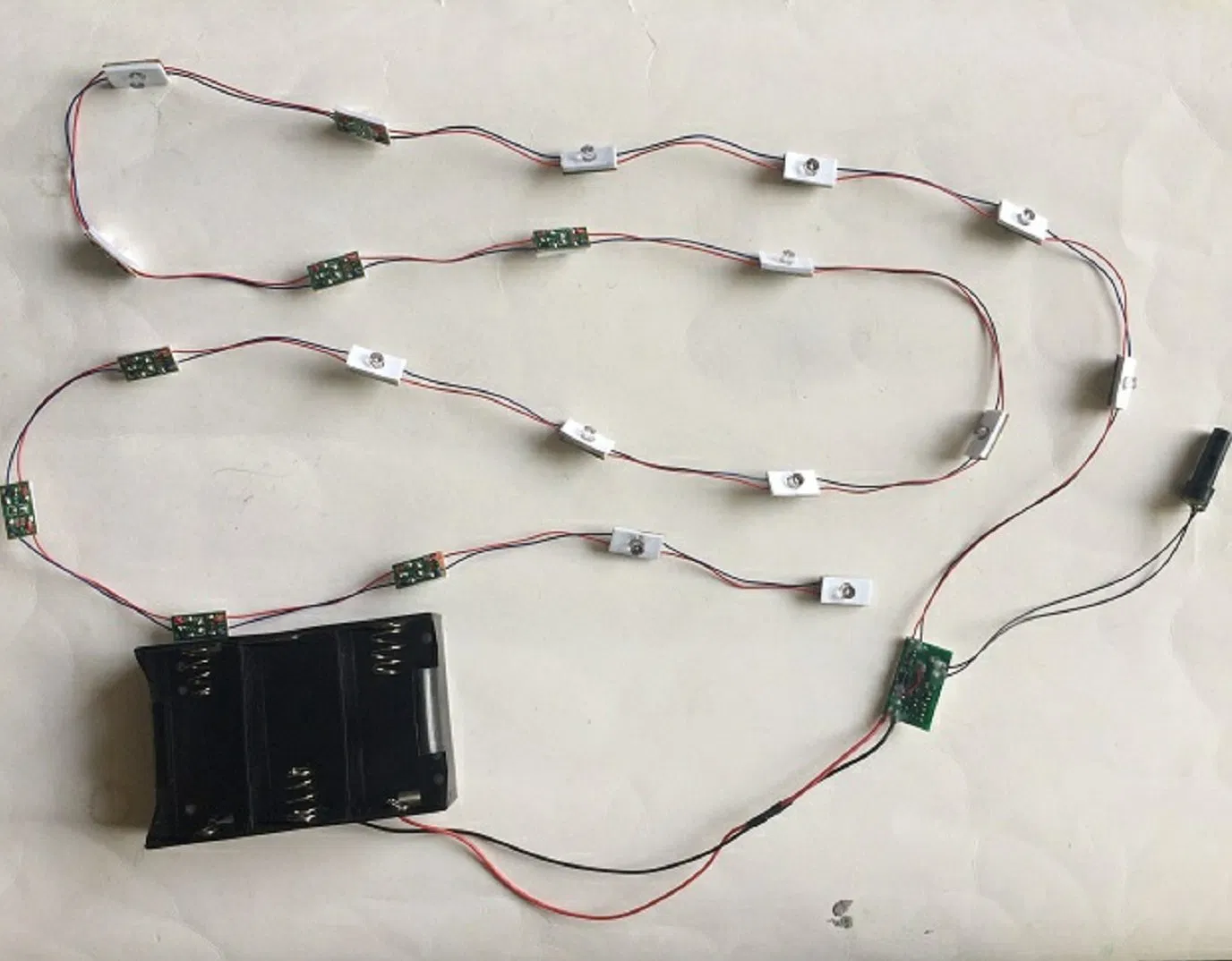 LED Taschenlampe LED Licht Schaltung Eine LED blinkende LED Modul pictures & photos