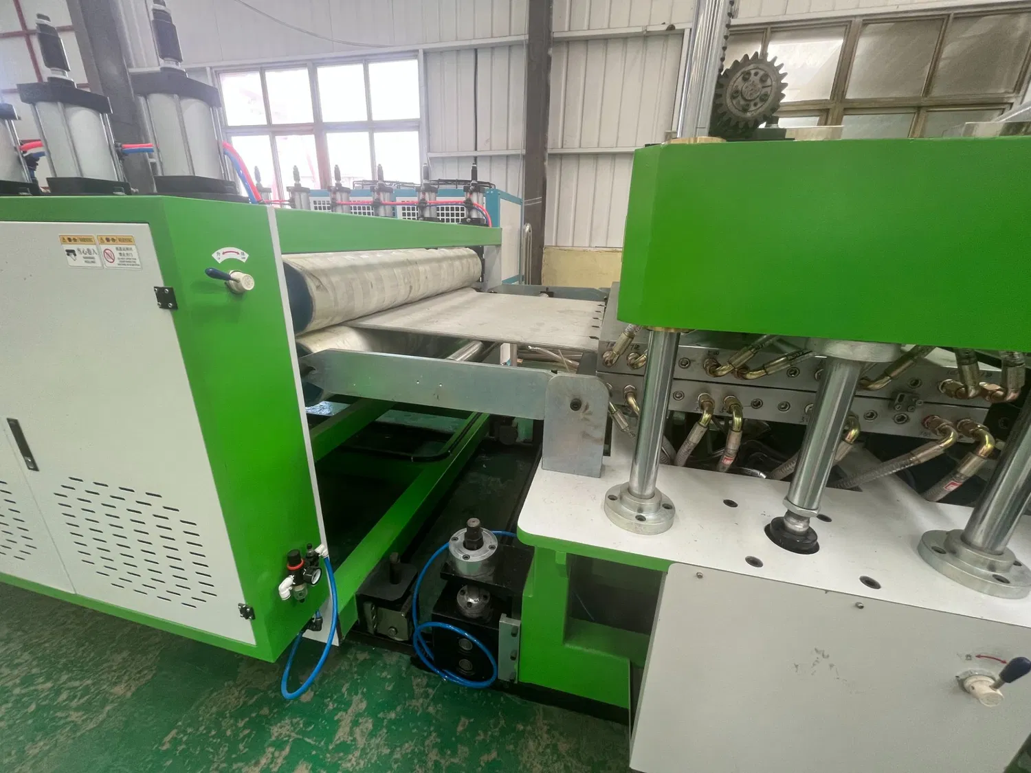 Línea de producción de encofrados de plástico, máquina extrusora de alta producción avanzada pictures & photos