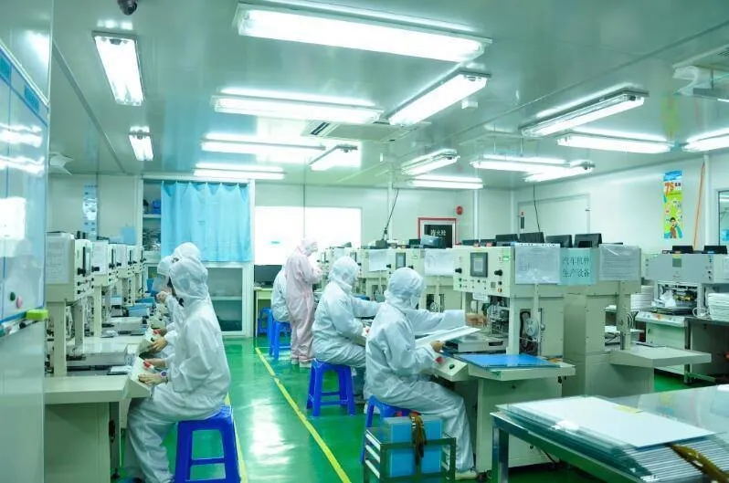 工場カスタマイズされた4K 自動車用バックミラーディスプレイ 高解像度 インテリジェントコントロール タッチスクリーンパネル pictures & photos