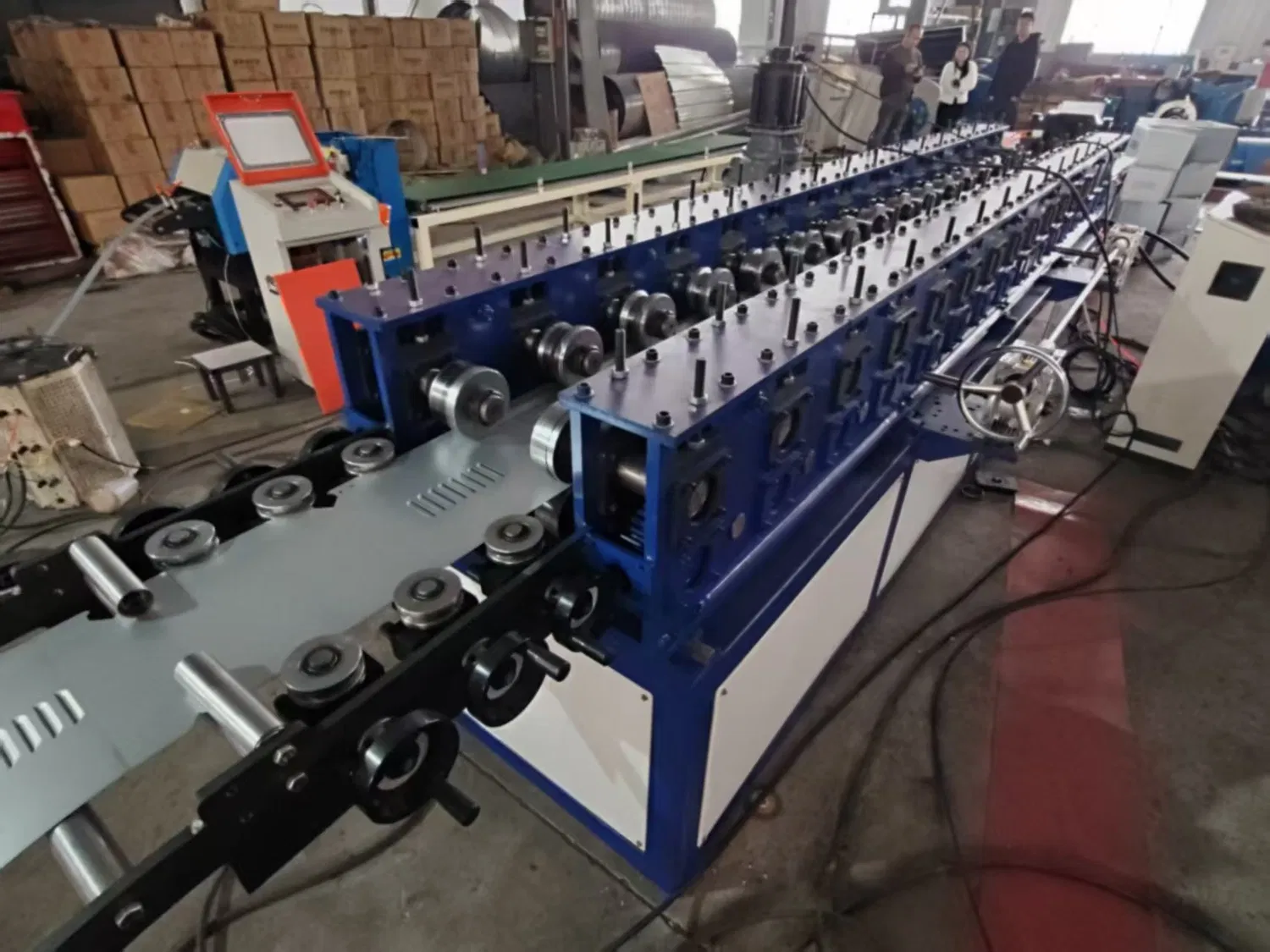 Maßgeschneiderte voll elektrische Gehäuse-Blechformungsmaschine Produktionslinie pictures & photos