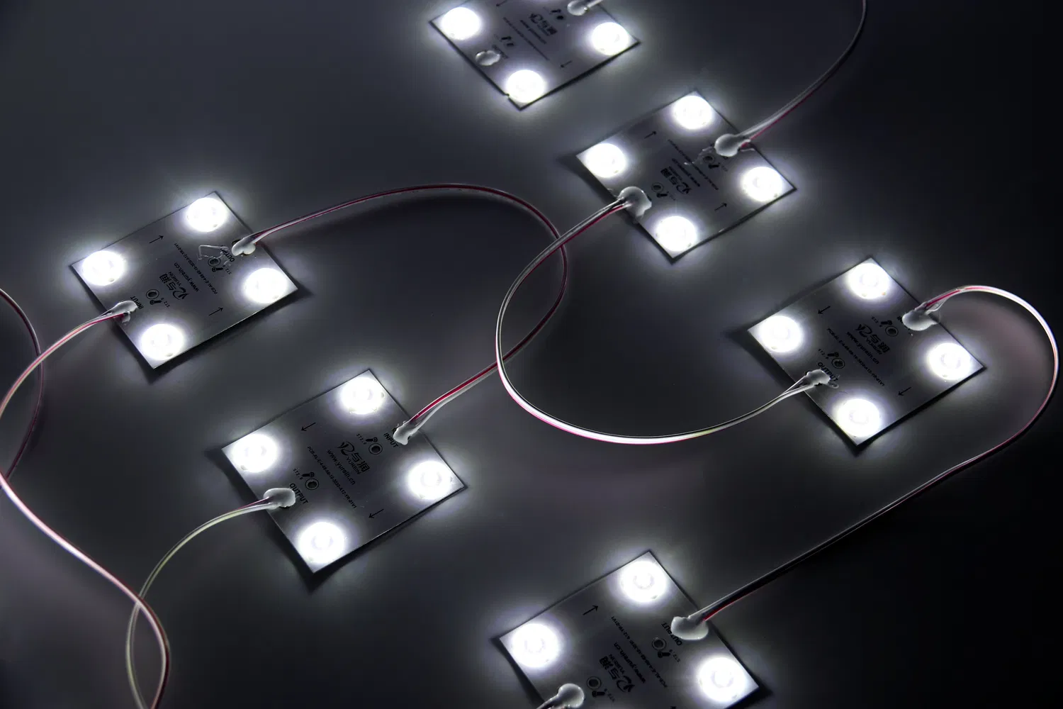 โมดูล LED SMD 3030 กันน้ำ กล่องโฆษณา แหล่งแสงด้านข้าง pictures & photos