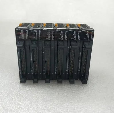 Modulo Programmabile di Controllo CPU OMR Cj2m-CPU14 pictures & photos