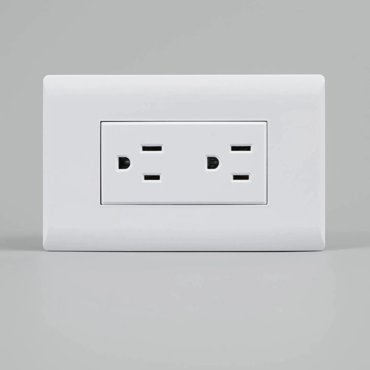 Строительные материалы RJ45 Rj11 Данные компьютерного настенного выключателя розетки разъема pictures & photos