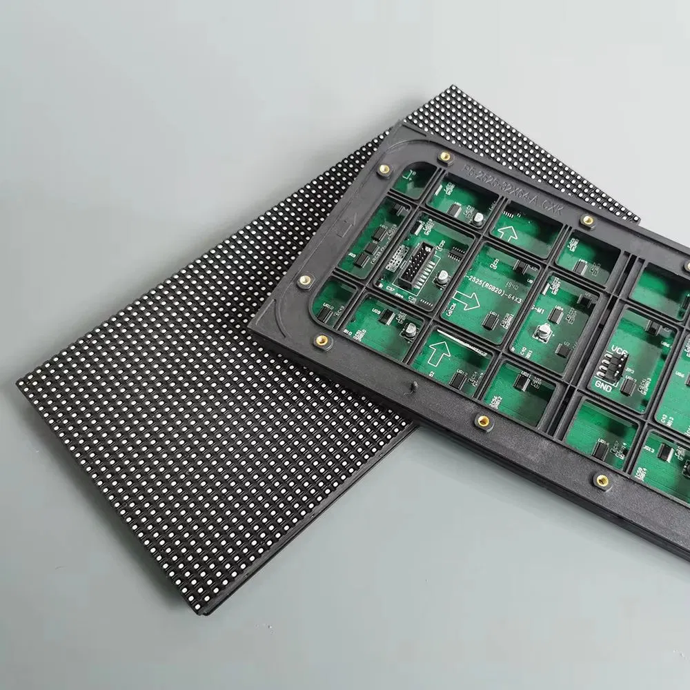 P2.5 RGB Außen LED Anzeige Modulares LED Anzeige Bildschirm 320X160mm Vollfarb Bildschirm LED Panel Hochwertiges LED Modul LED Bildschirm pictures & photos