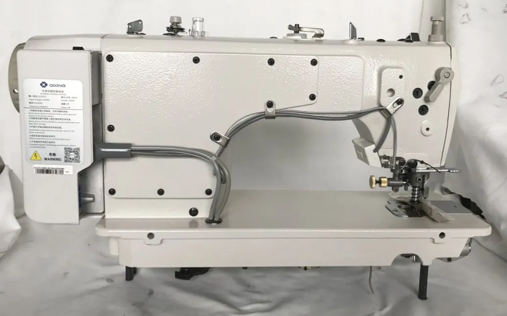 Direktantrieb Computerisierte Lockstich-Nähmaschine (Mit Schneider) pictures & photos