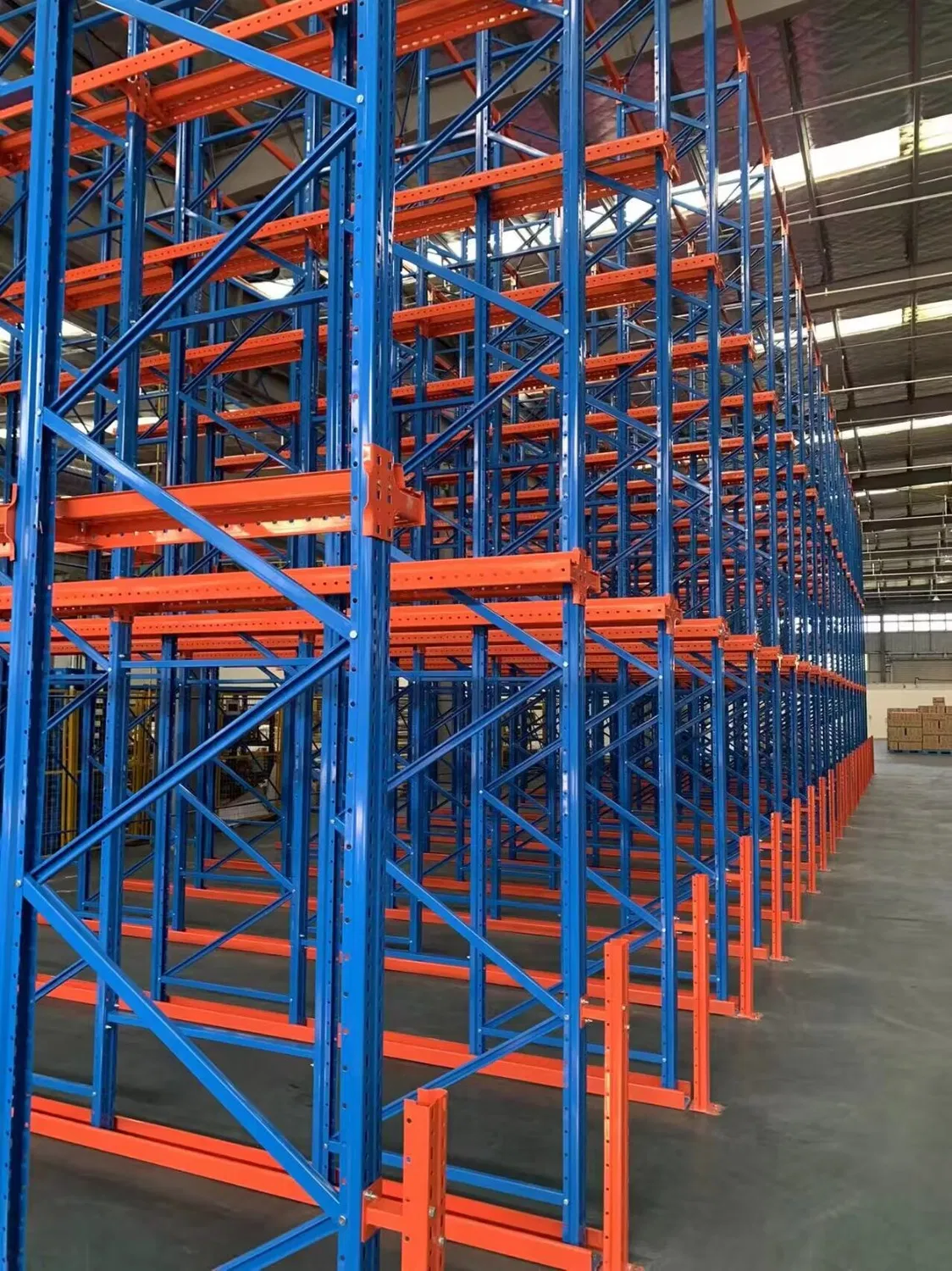Giá đỡ lái xe bán chạy, giá đỡ lưu trữ lái xe, giá đỡ thép, giá đỡ pallet chọn lọc đôi sâu, hệ thống giá đỡ pallet lái xe, hệ thống giá đỡ đi qua pictures & photos