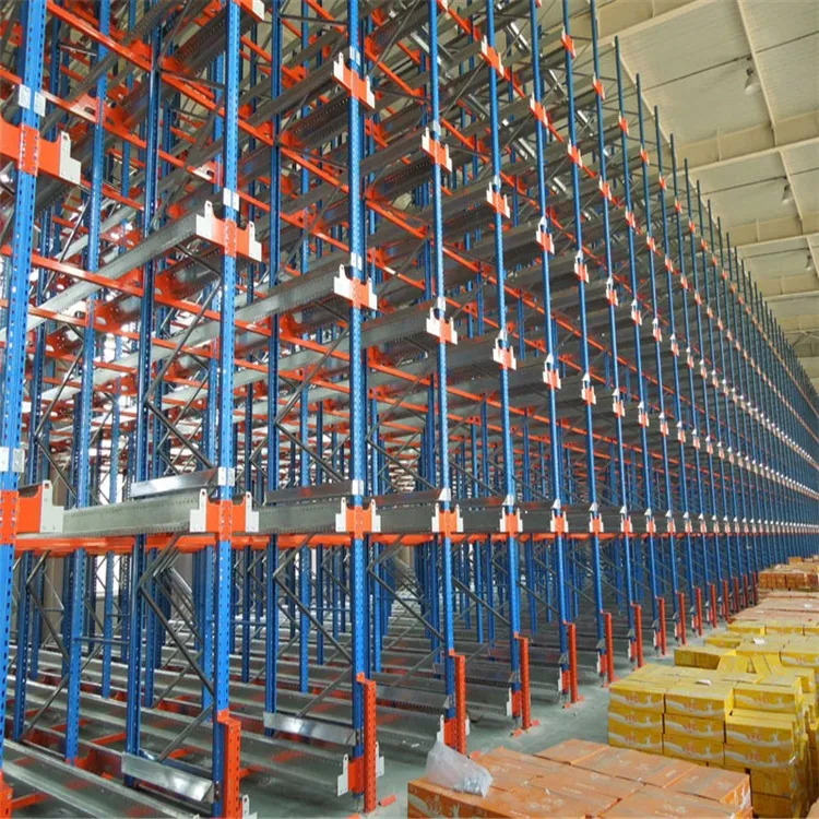 Sistema di stoccaggio a scaffale a doppio profondo con carrello radio per pallet in acciaio freddo ad alta densità nel magazzino pictures & photos