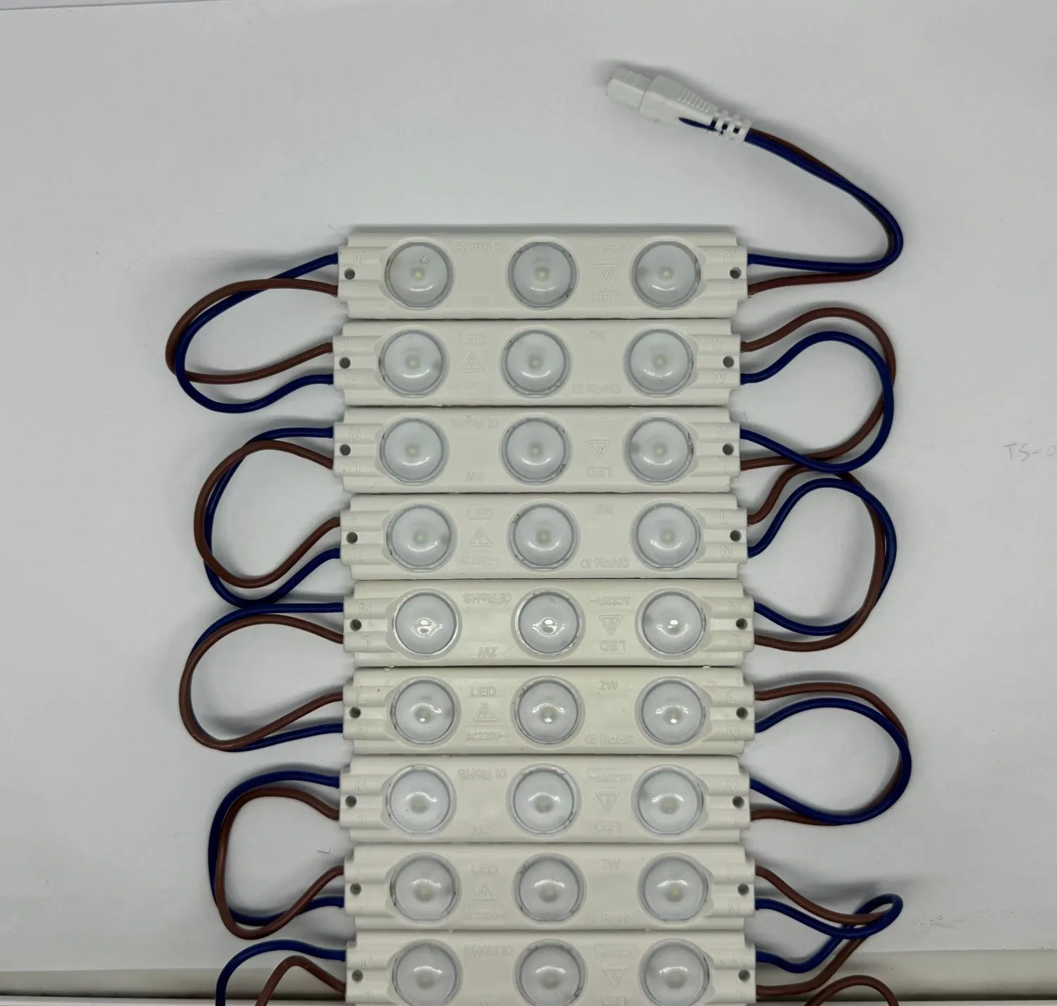 AC110/220V Étanche 3LED Module IP65 Injection Étanche 2835 Lumière LED Module pictures & photos