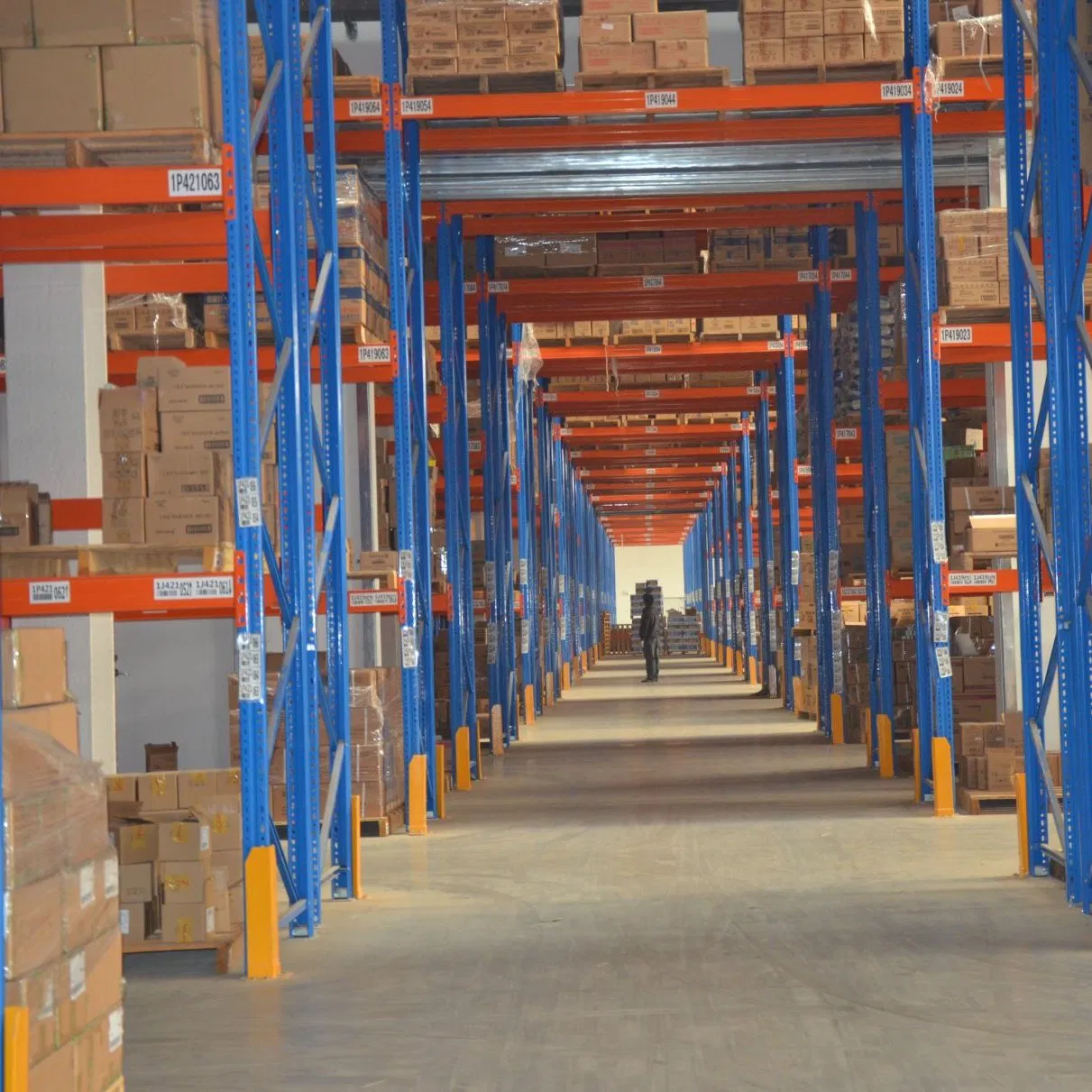 Pallet Racking Systems with Selective Automatic Shuttle Rack System Warehouse Rack pictures & photos