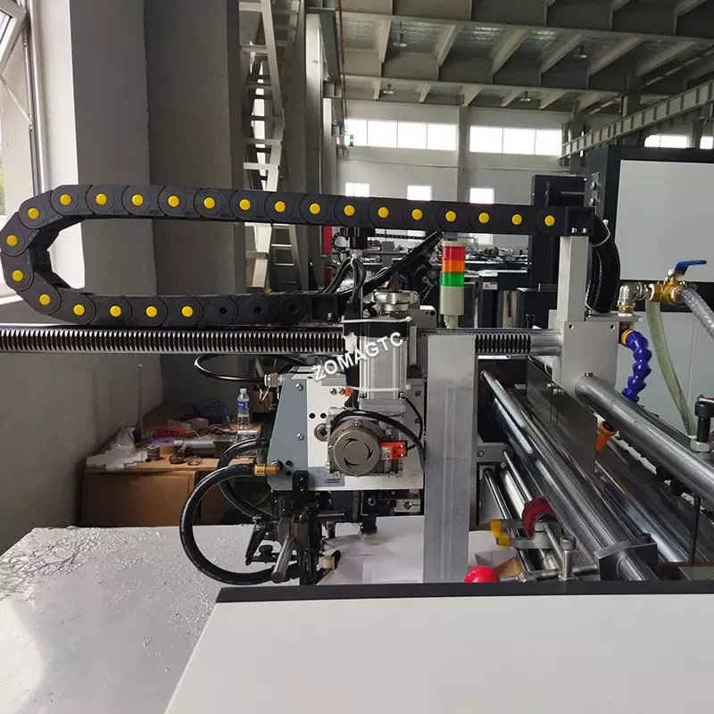 Máquina de Fazer Caixa Rígida a Preço de Fábrica Máquina Boxer Máquina de Embalagem Máquina de Punção pictures & photos