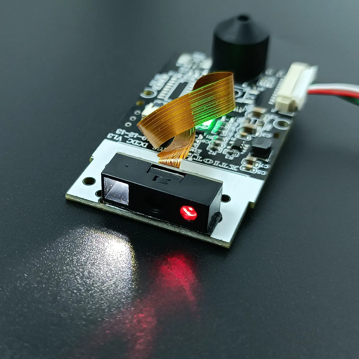 Gömülü Kontrol Sistemi için Çin Komut Tetikleyici QR Kod Tarayıcı Modül Tedarikçisi XT751MB pictures & photos