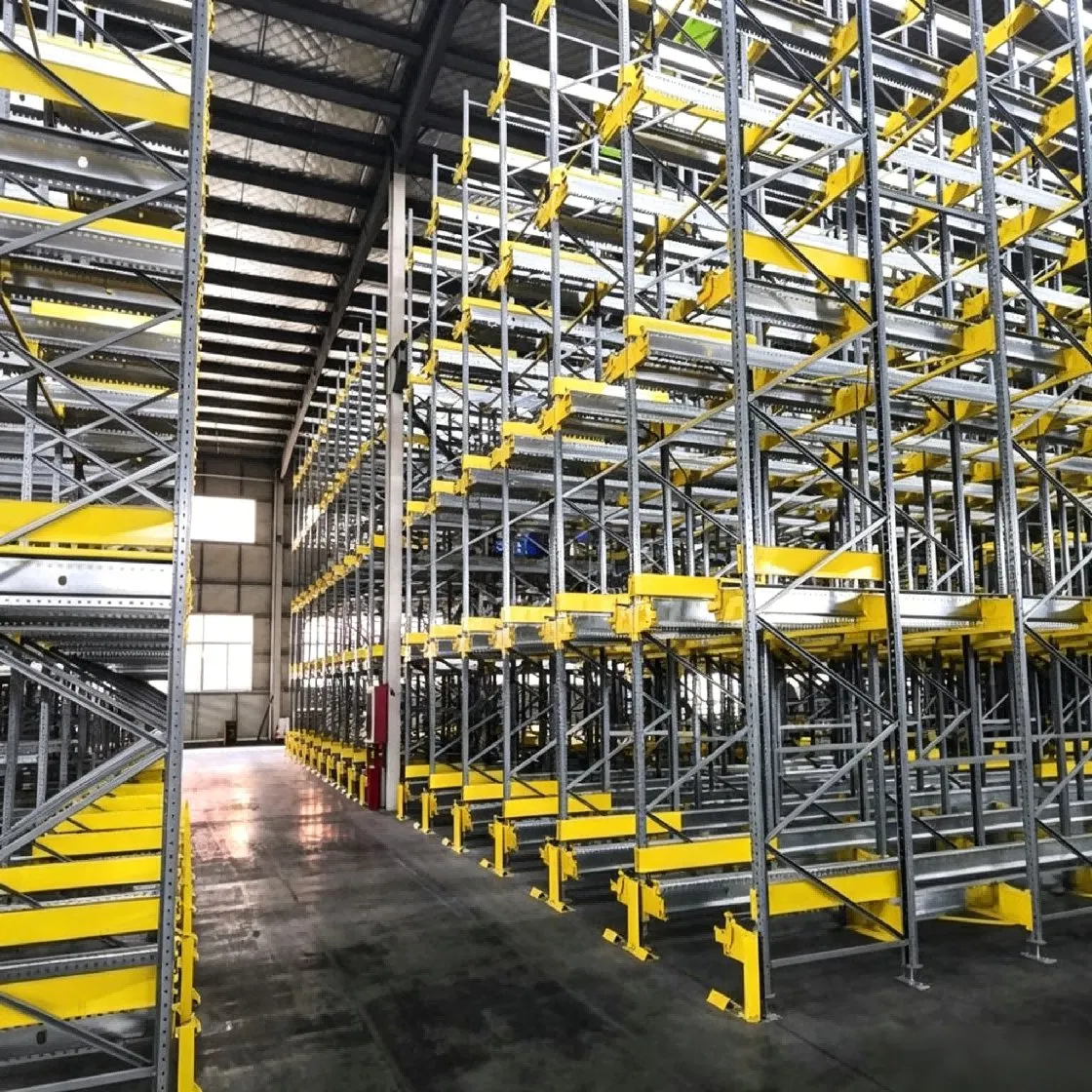 4D ชั้นวางแบบชัตเทิลที่มีความหนาแน่นสูงสำหรับการจัดเก็บในคลังสินค้าเย็น pictures & photos