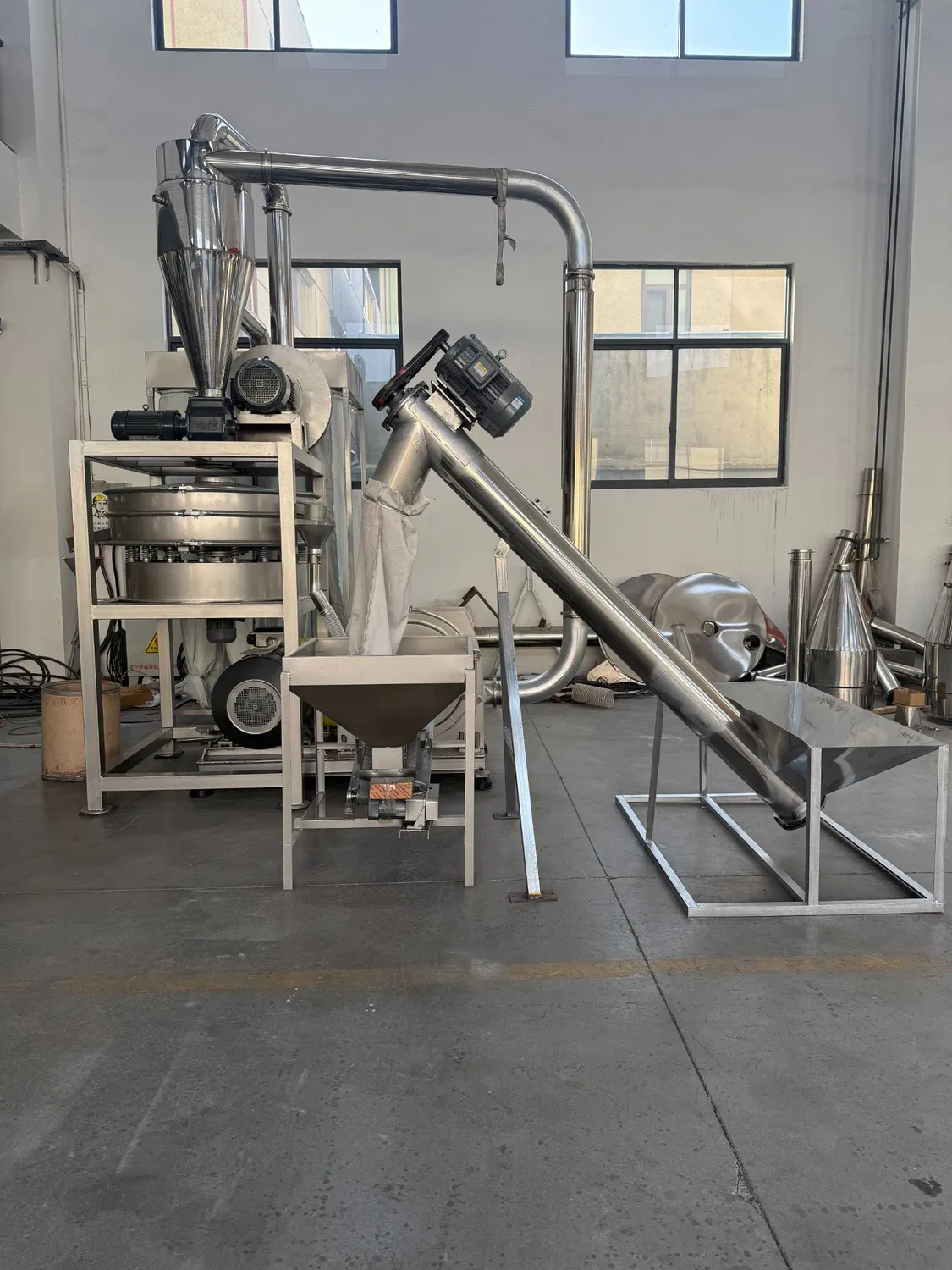 PVC-Rotor-Pulverisiermaschine für die kontinuierliche PVC-Pulverproduktion pictures & photos