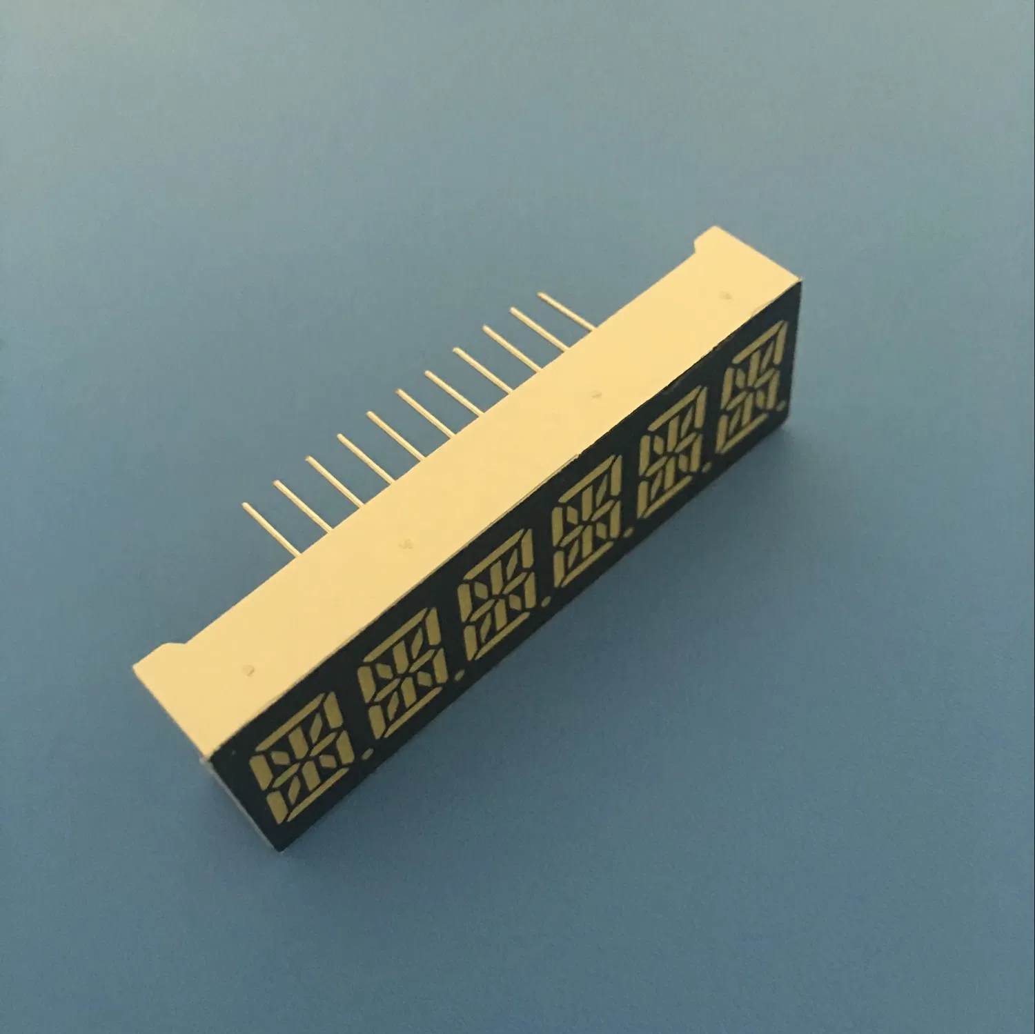 Ultra Helle 0.39-Inch 6-Digit Alphanumerische LED-Anzeigemodul pictures & photos