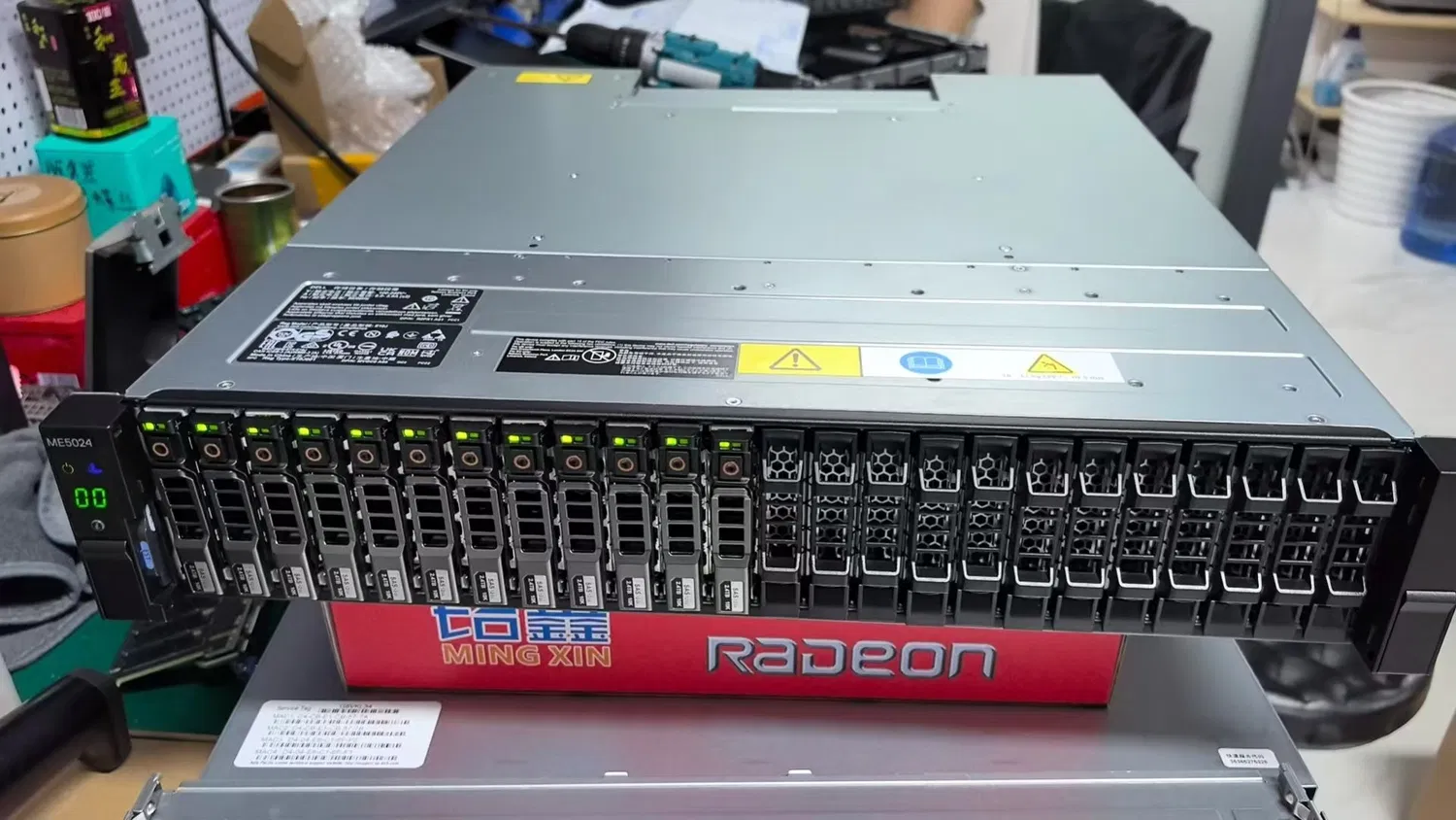 핫 세일 파워엣지 R760xs R750xs R750 R960 R250 R260 R360 R450 R660 R940 랙 서버 원본 새 SSD HDD pictures & photos