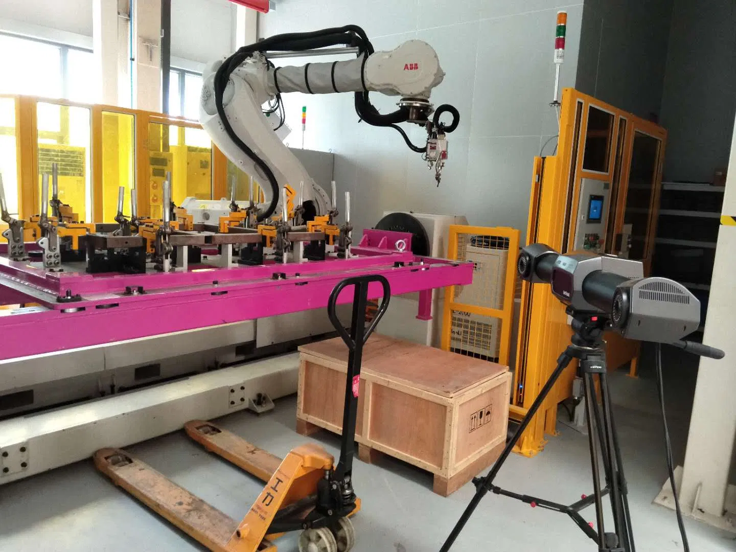 Sistema de Escaneamento Dinâmico Óptico 3D Grande Área de Escaneamento Scanner de Engenharia Reversa pictures & photos