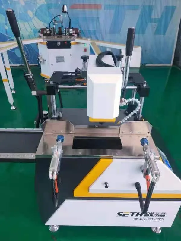 アルミニウムコピールーターマシン コピールーティング drilling 窓とドア製造機 pictures & photos