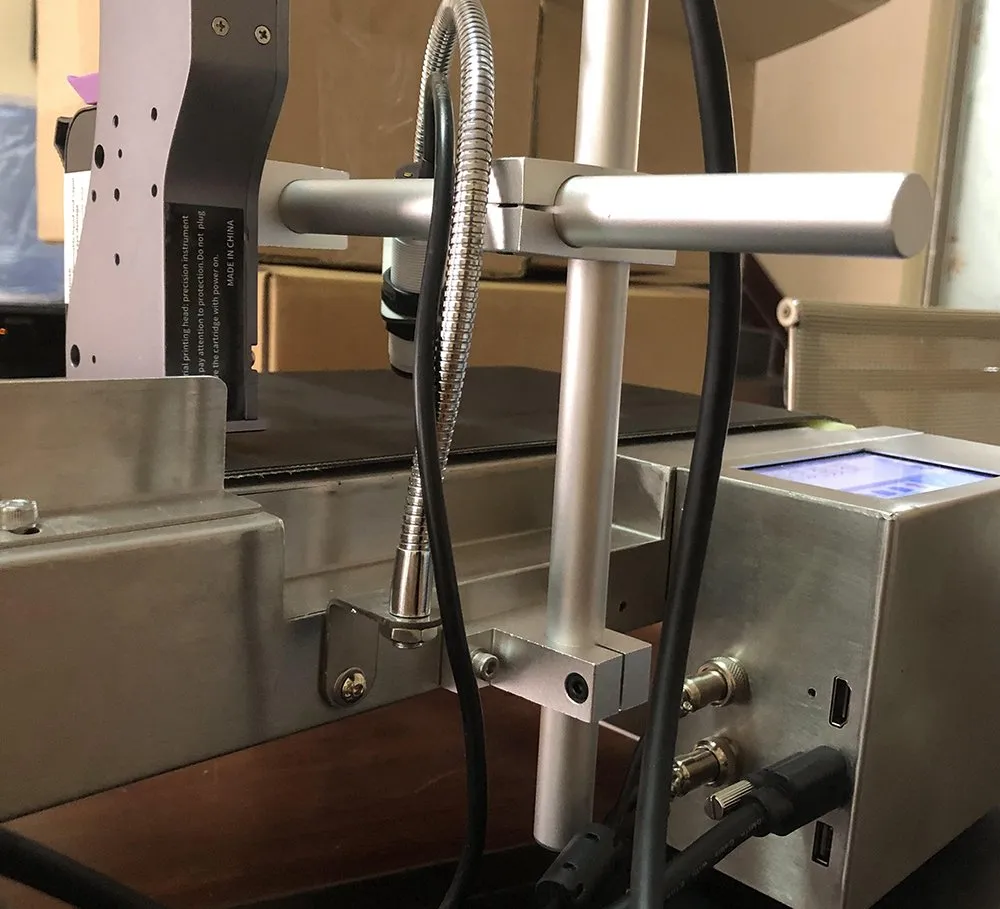 Mesin Pencetakan Tinta Inkjet Otomatis Lanjutan dengan Kontrol Layar Sentuh dan Sistem Konveyor pictures & photos