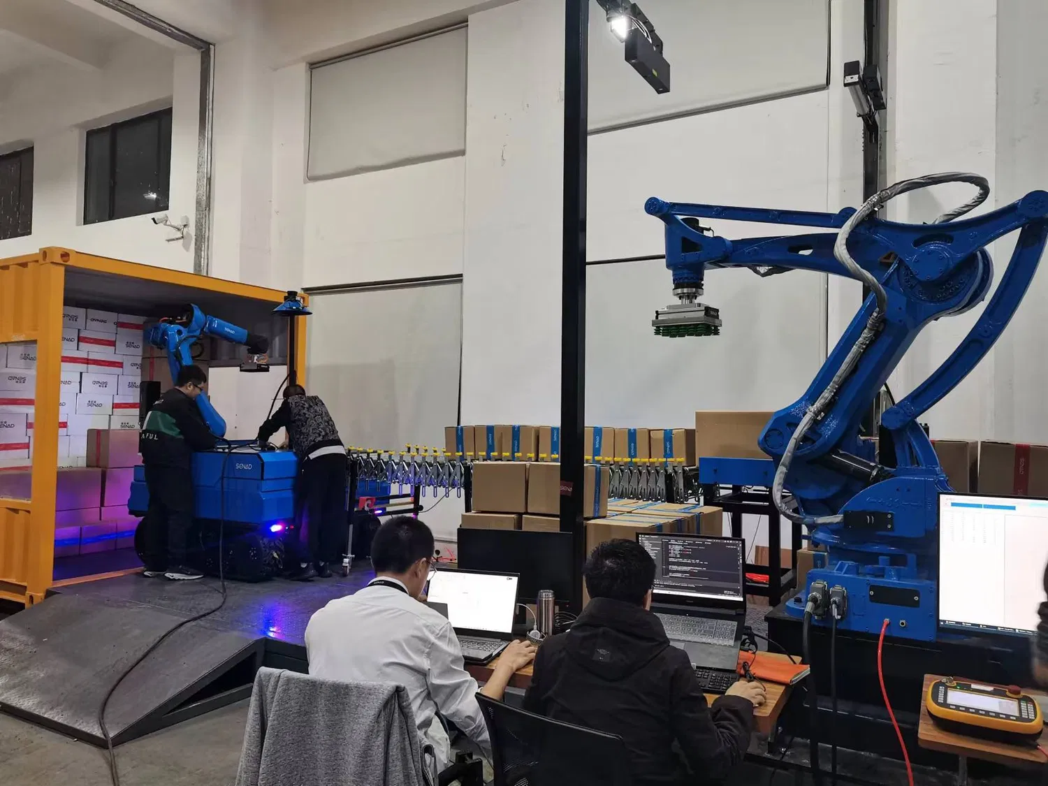 Robô Colaborativo de Carregamento e Descarregamento Automático para Fábrica e Contêiner de Carregamento e Descarregamento Automático pictures & photos