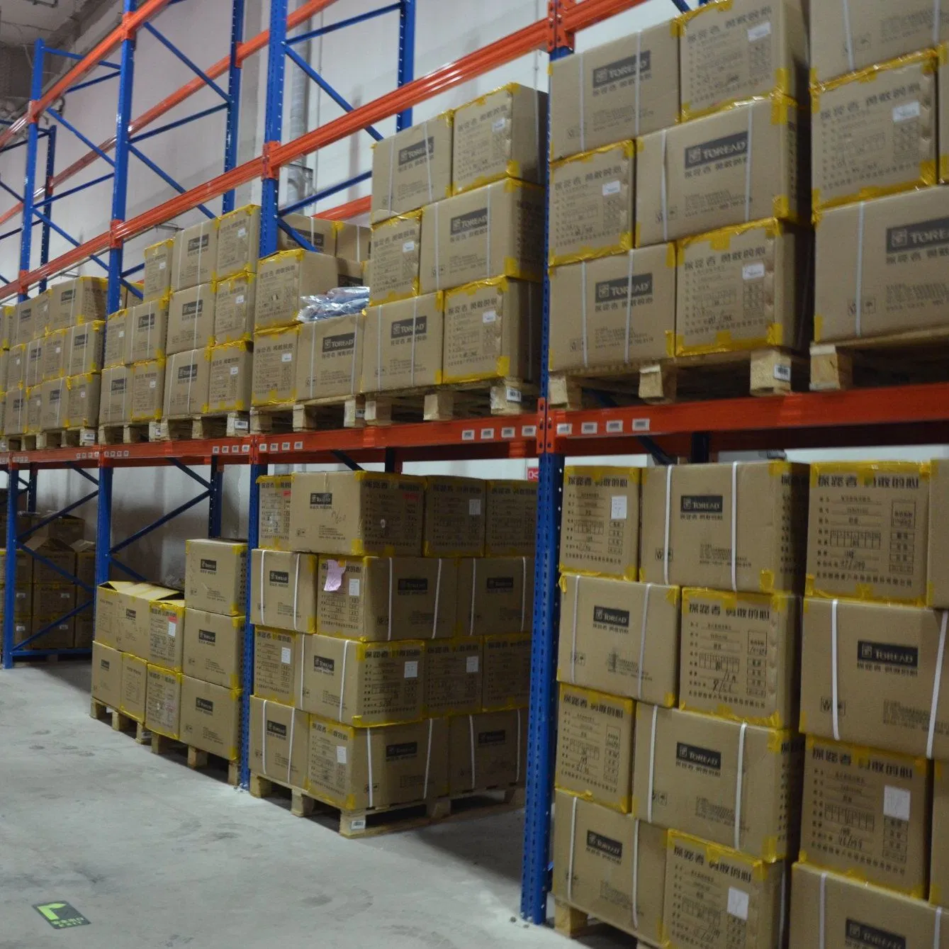Hệ thống kệ pallet chọn lọc công nghiệp bằng kim loại, kệ lưu trữ trong kho, kệ pallet với các thanh thép, kệ lưu trữ trong kho được phủ bột pictures & photos