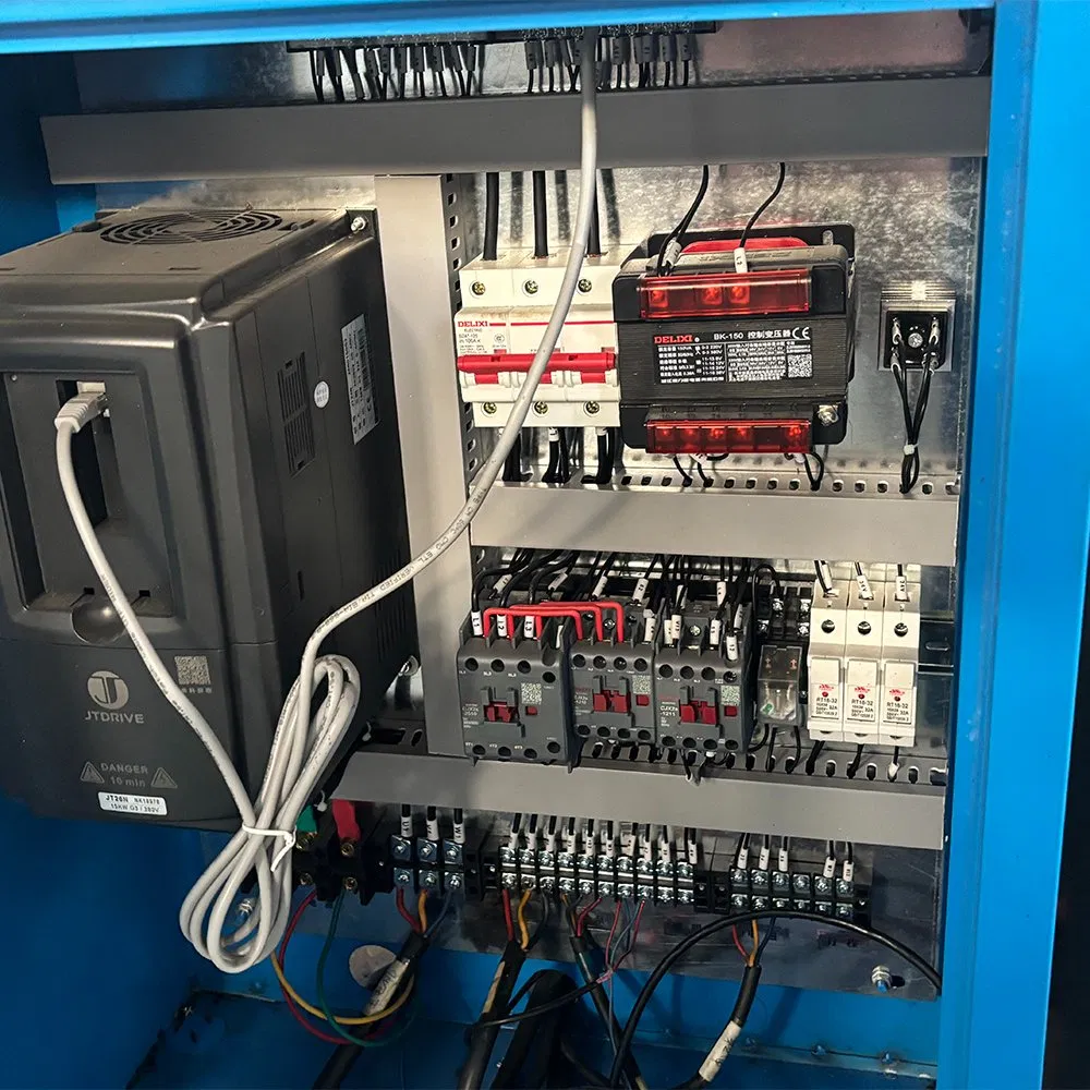 機械用自己タッピングねじ製造機 MDFねじ製造機 スレッドロール機 pictures & photos