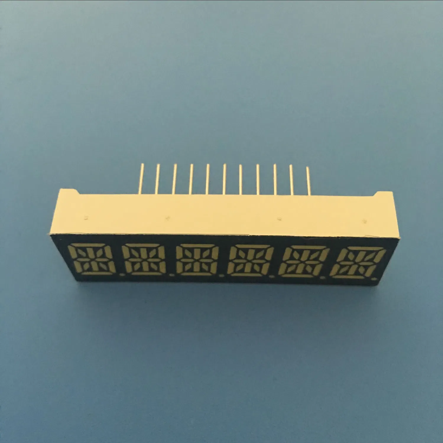 Ultra Helle 0.39-Inch 6-Digit Alphanumerische LED-Anzeigemodul pictures & photos