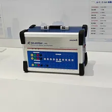3×40A Uscita Attuale Portatile 6-Phase Sistema di Test di Protezione Relè 3×40A Uscita Attuale Portatile 6-Phase Sistema di Test di Protezione Relè