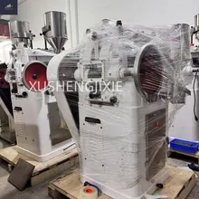 Macchina per la compressione in polvere di caramelle Zp33 Macchina per pressare compresse rotativa per la produzione di pillole mediche Macchina per la compressione in polvere di caramelle Zp33 Macchina per pressare compresse rotativa per la produzione di pillole mediche
