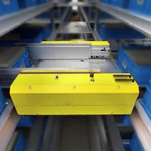 Fortgeschrittene Multishuttle effiziente automatische Lösung mit Metallregal