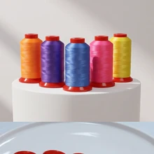 Leuchtendes Polyester-Stickgarn, fusselfrei und mit geringem Fadenbruch für Hochgeschwindigkeits-Computerstickerei