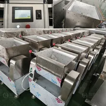 Macchina avanzata per la produzione di palline di riso, macchina ad alta capacità per la produzione di barrette di snack a base di noci, macchina di alta qualità per la produzione di barrette proteiche