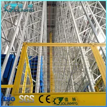 Sistema di stoccaggio automatizzato con scaffalature