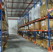 Sistema di scaffalature selettive per magazzini industriali in forte vendita