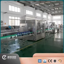 Línea de envasado de aceite de motor con máquina de llenado de bomba de pistón rotativa para botellas de múltiples cabezales personalizadas