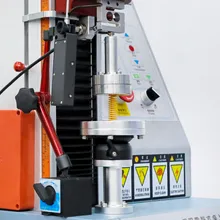 Kapsamlı Laboratuvar Testleri için Sağlam Evrensel Test Makinesi