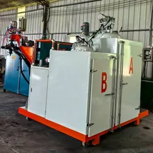 Polyurethan-Schaumstoff-Einspritzmaschine für Tanks zur Kaltlagerung mit OEM