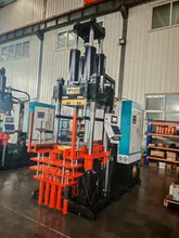 Mesin Injeksi Komponen Fitting Plastik Berbasis Berat dengan Rangka Kokoh